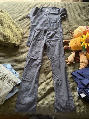 Solid Gray V-Neck Medical Scrub Top and Elastic-Waist Pants